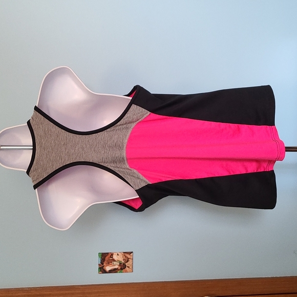 Workout Shirt - Picture 2 of 5